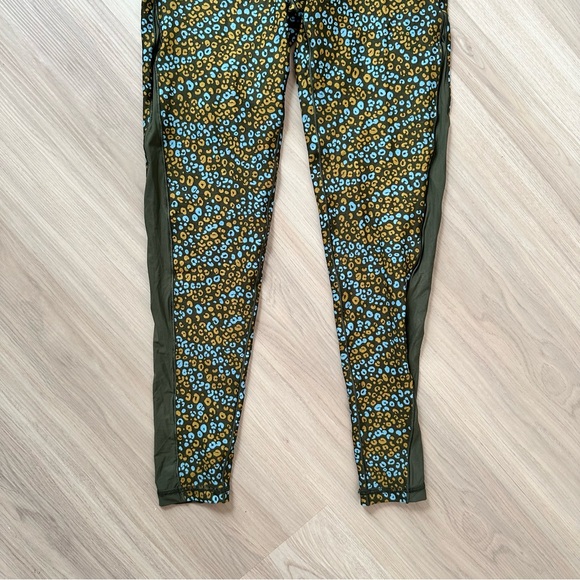Aerie OFFLINE Green Leopard Print Leggings S - Picture 3 of 8